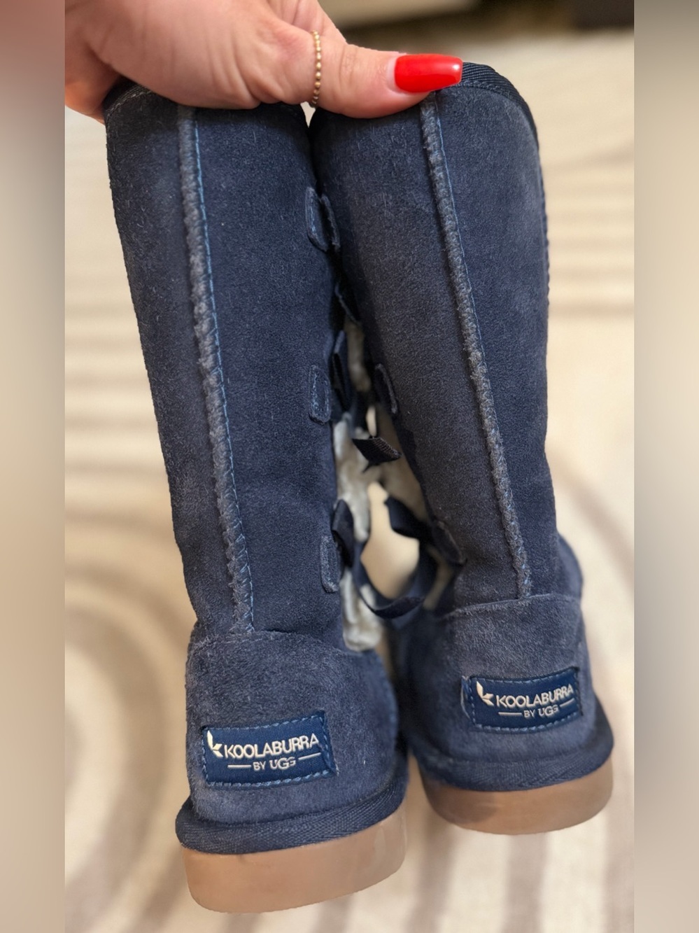 Koolaburra by UGG Girls Navy Triple Bow Faux Fur Boots - Size 13 - Picture 8 of 8